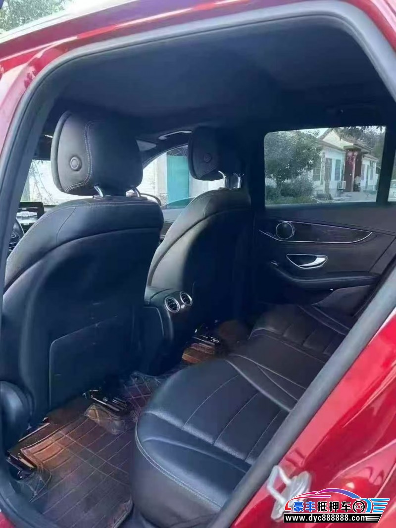 16年奔驰GLC轿车抵押车出售