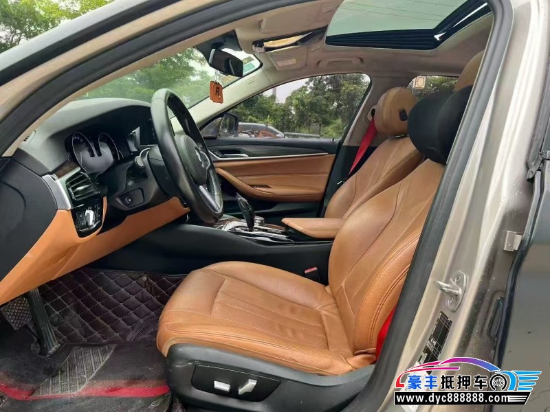 18年宝马5系轿车抵押车出售