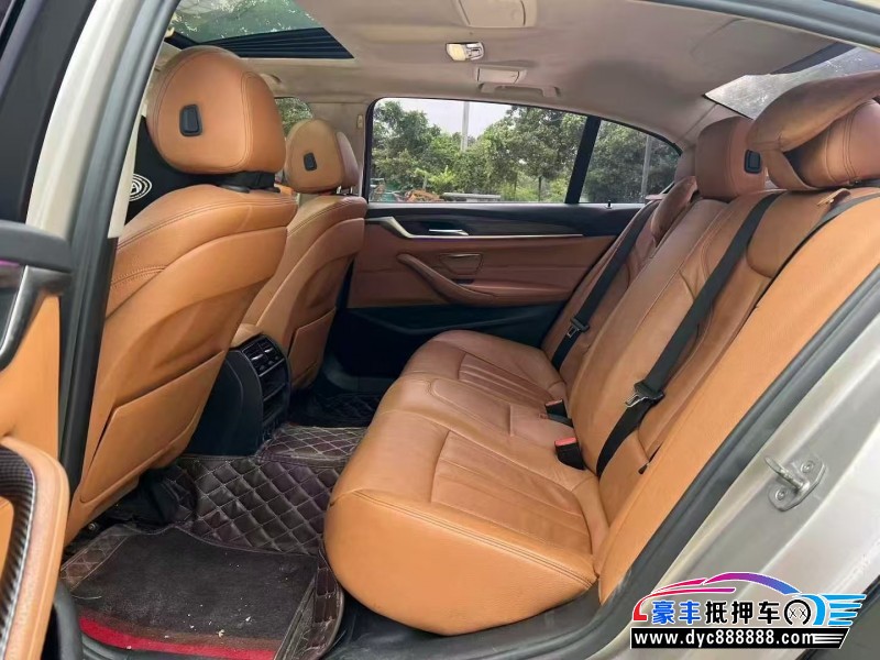 18年宝马5系轿车抵押车出售