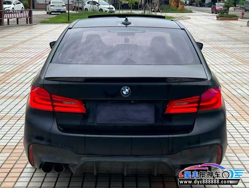 18年宝马5系轿车抵押车出售