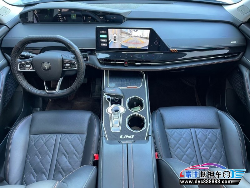 21年长安长安UNI轿车抵押车出售