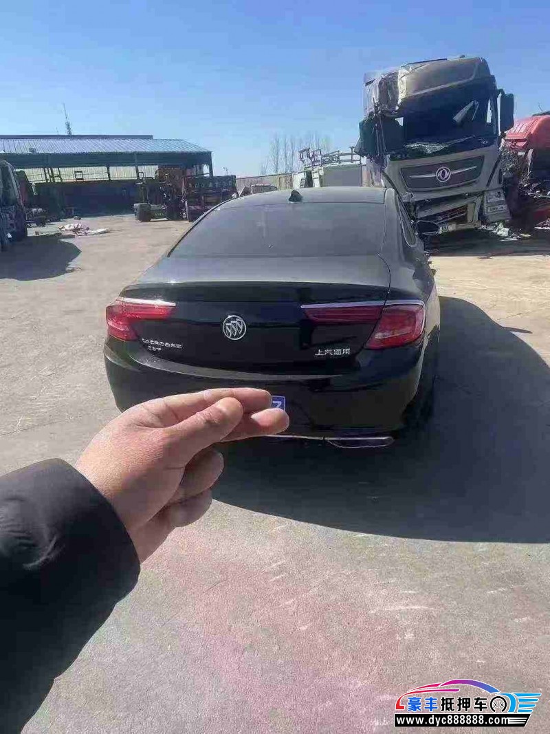 17年别克君越轿车抵押车出售