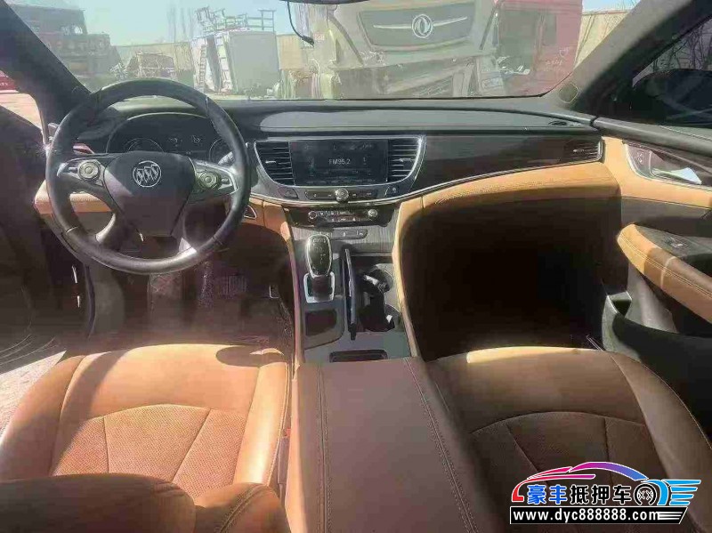 17年别克君越轿车抵押车出售