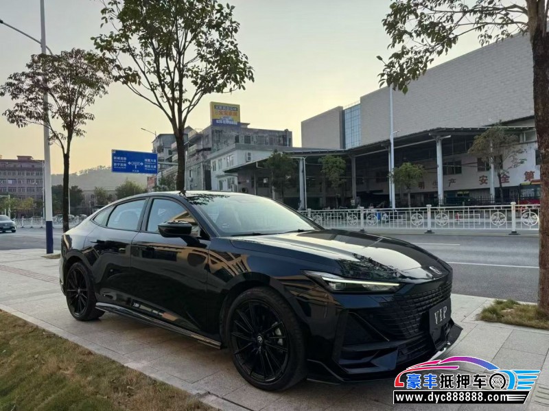 24年长安长安UNI轿车抵押车出售