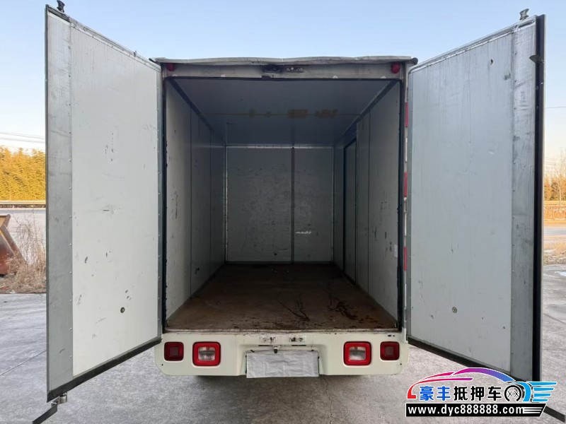 24年福田祥菱轿车抵押车出售