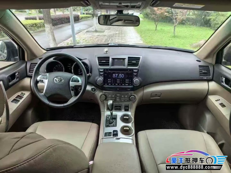 15年丰田汉兰达轿车抵押车出售