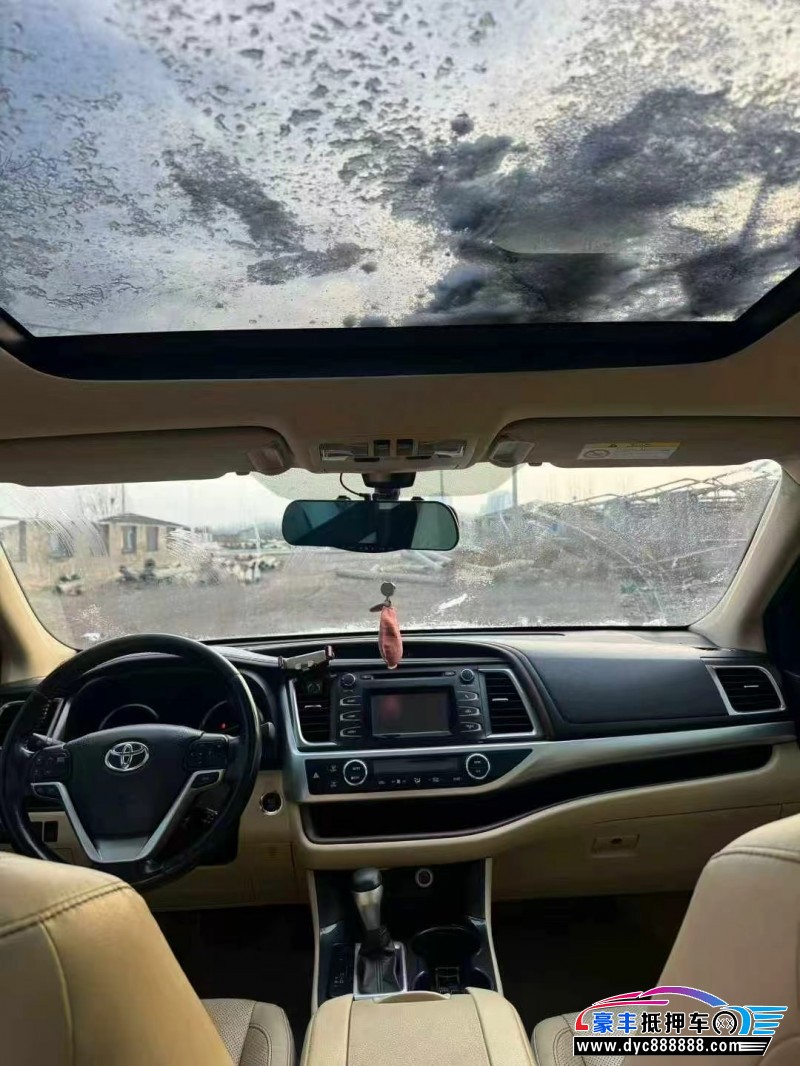 15年丰田汉兰达轿车抵押车出售