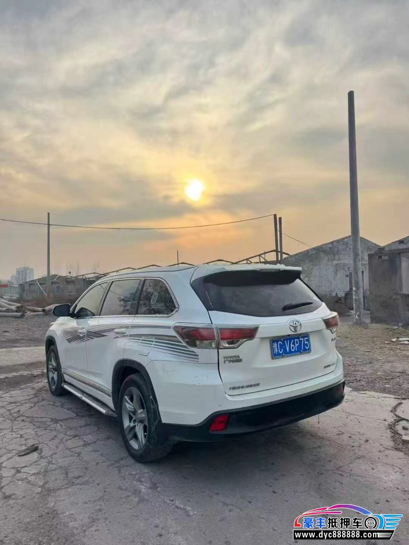 15年丰田汉兰达轿车抵押车出售