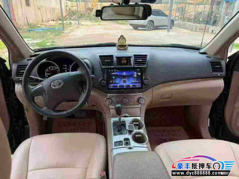 14年丰田汉兰达轿车抵押车出售