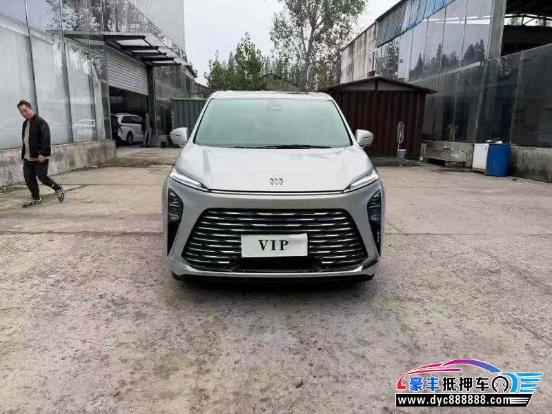 25年别克GL8轿车抵押车出售