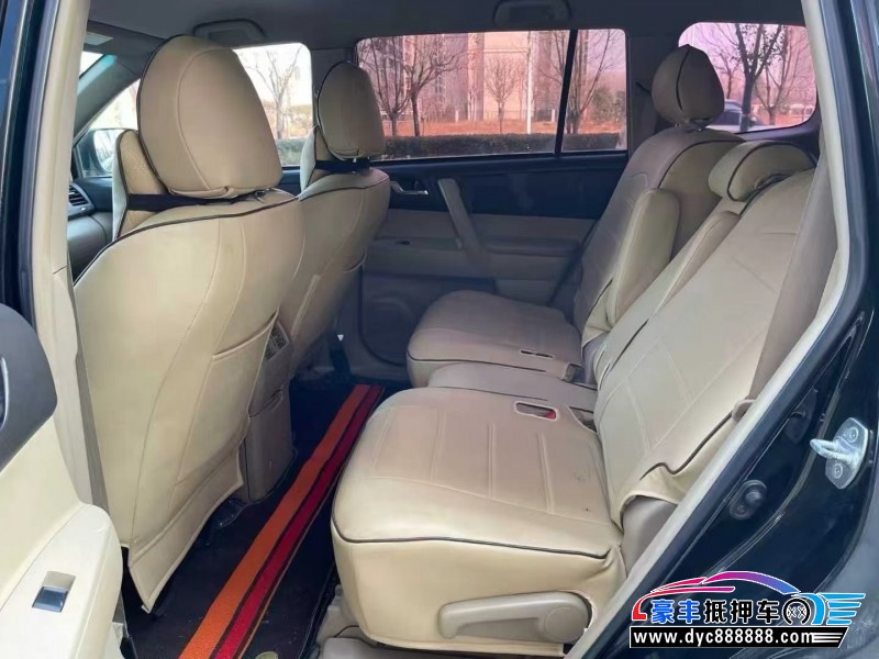 13年丰田汉兰达轿车抵押车出售