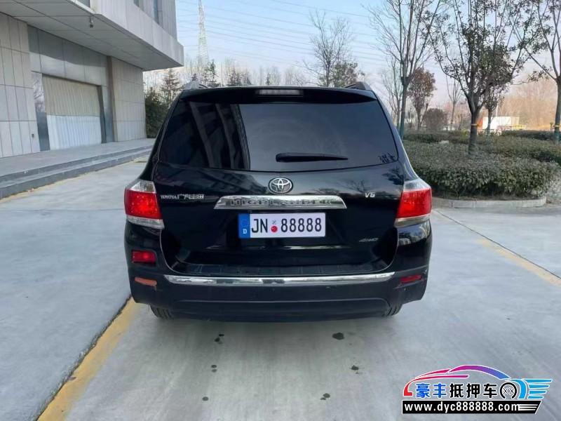 13年丰田汉兰达轿车抵押车出售