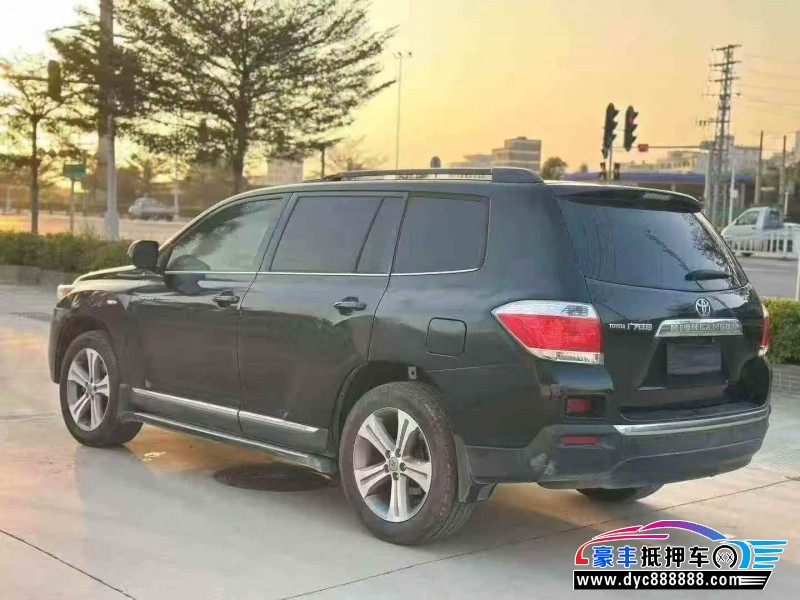 13年丰田汉兰达轿车抵押车出售