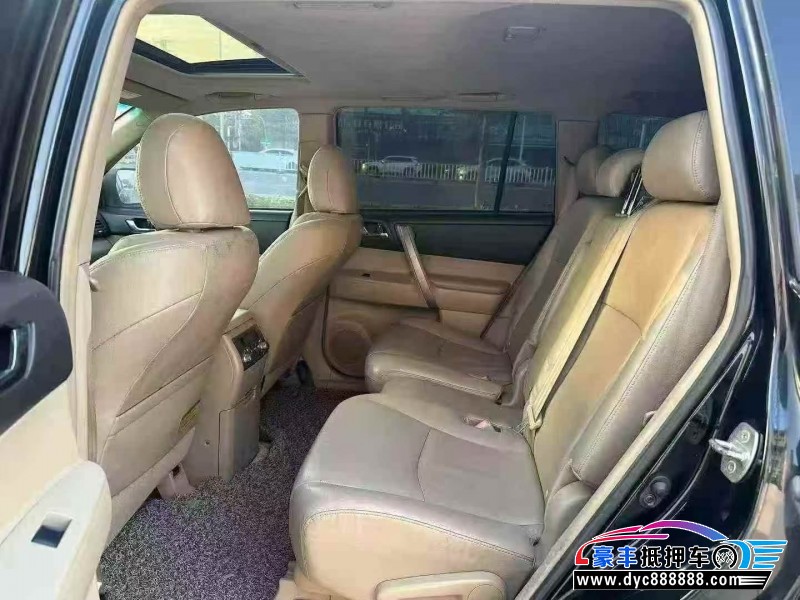 13年丰田汉兰达轿车抵押车出售