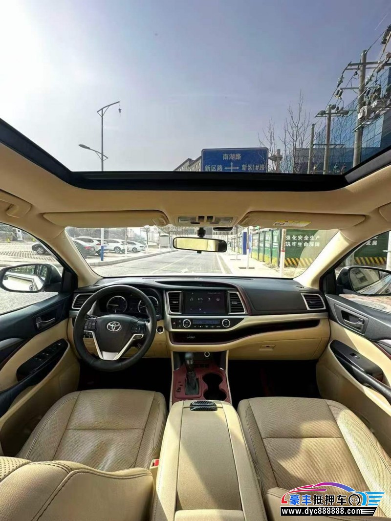 16年丰田汉兰达轿车抵押车出售