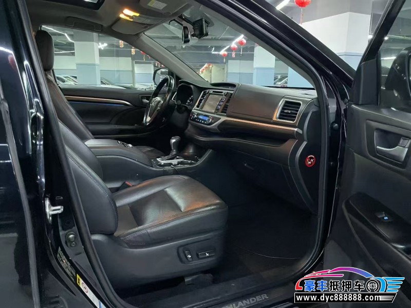 17年丰田汉兰达轿车抵押车出售