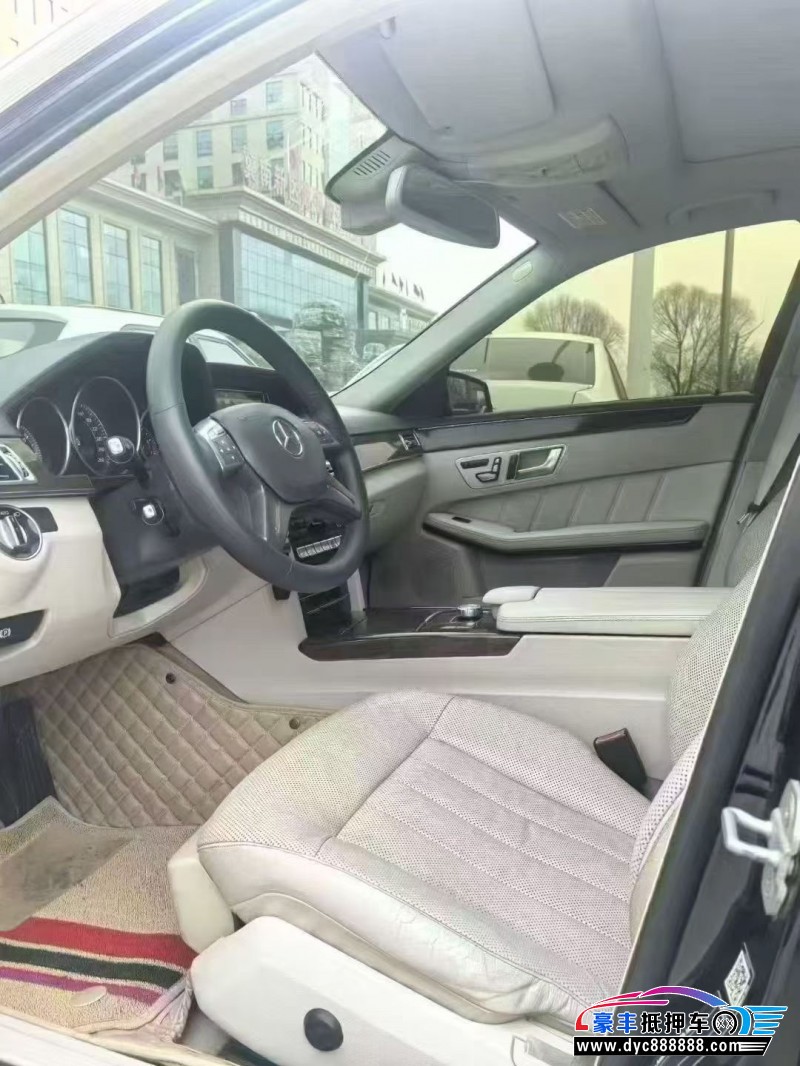 14年奔驰E轿车抵押车出售