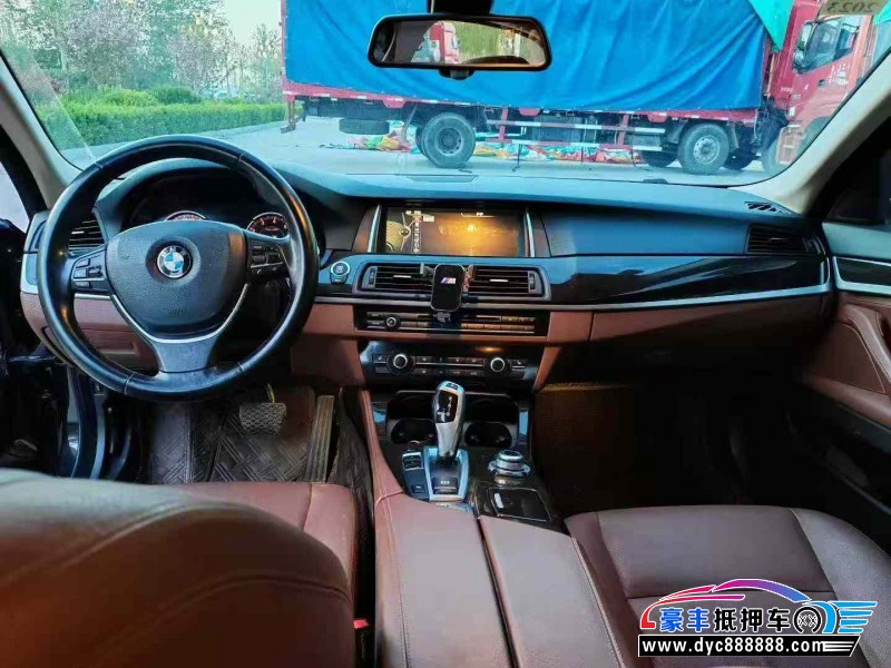 17年宝马5系轿车抵押车出售