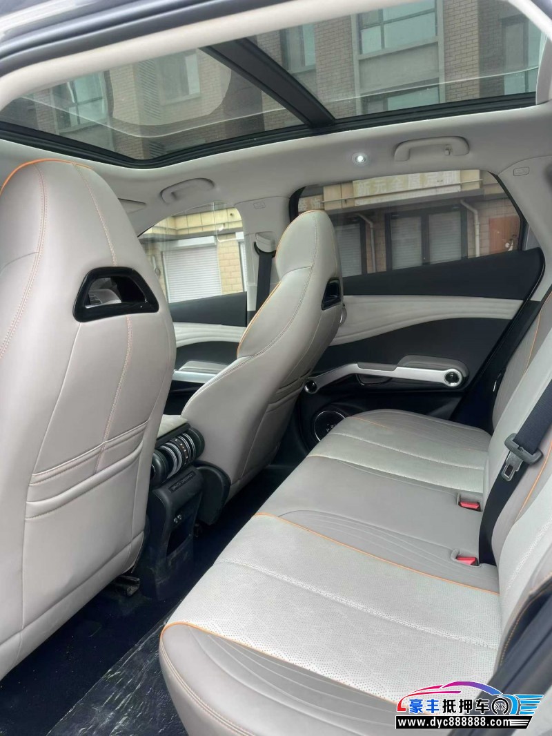 24年比亚迪元轿车抵押车出售