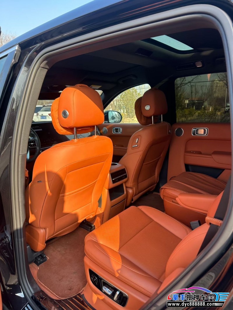 23年理想L8轿车抵押车出售