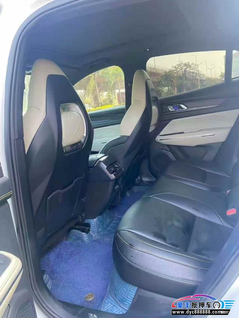 20年领克05轿车抵押车出售