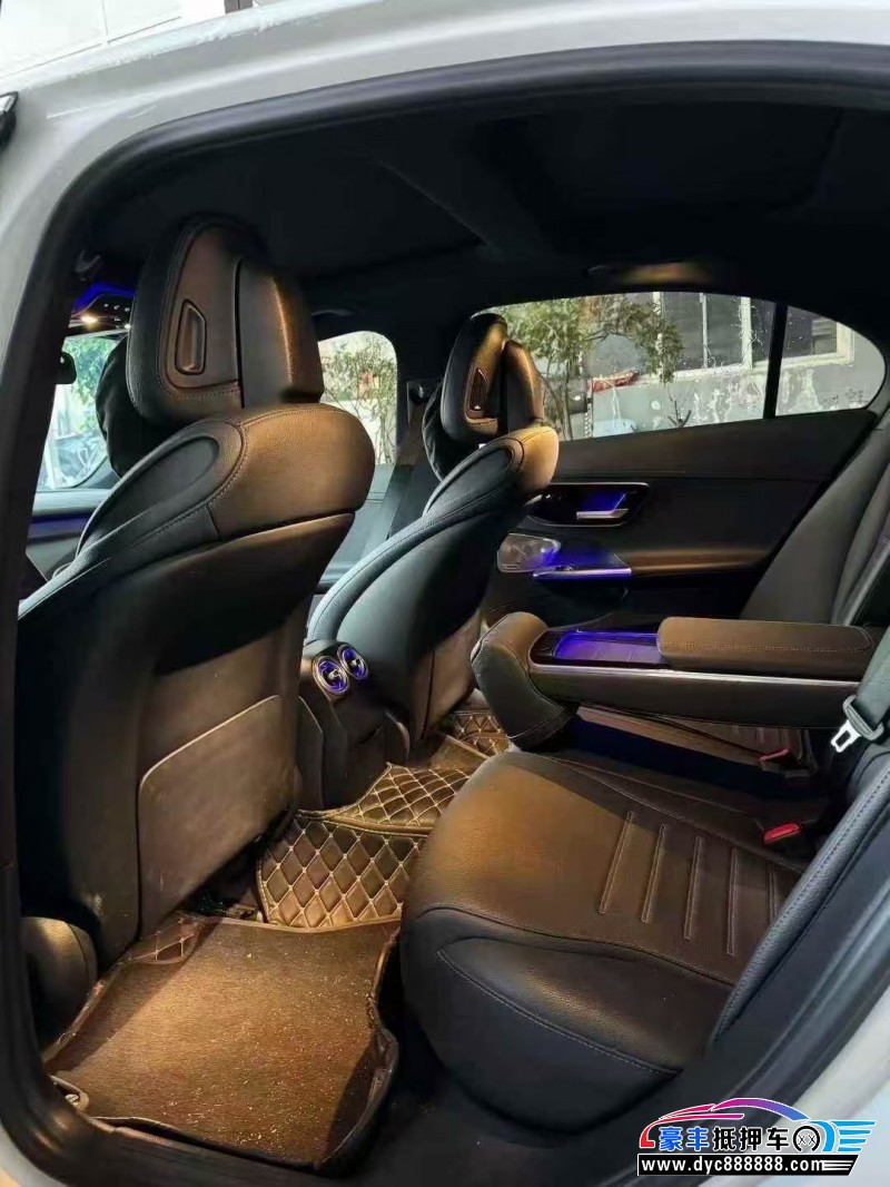 24年奔驰C轿车抵押车出售