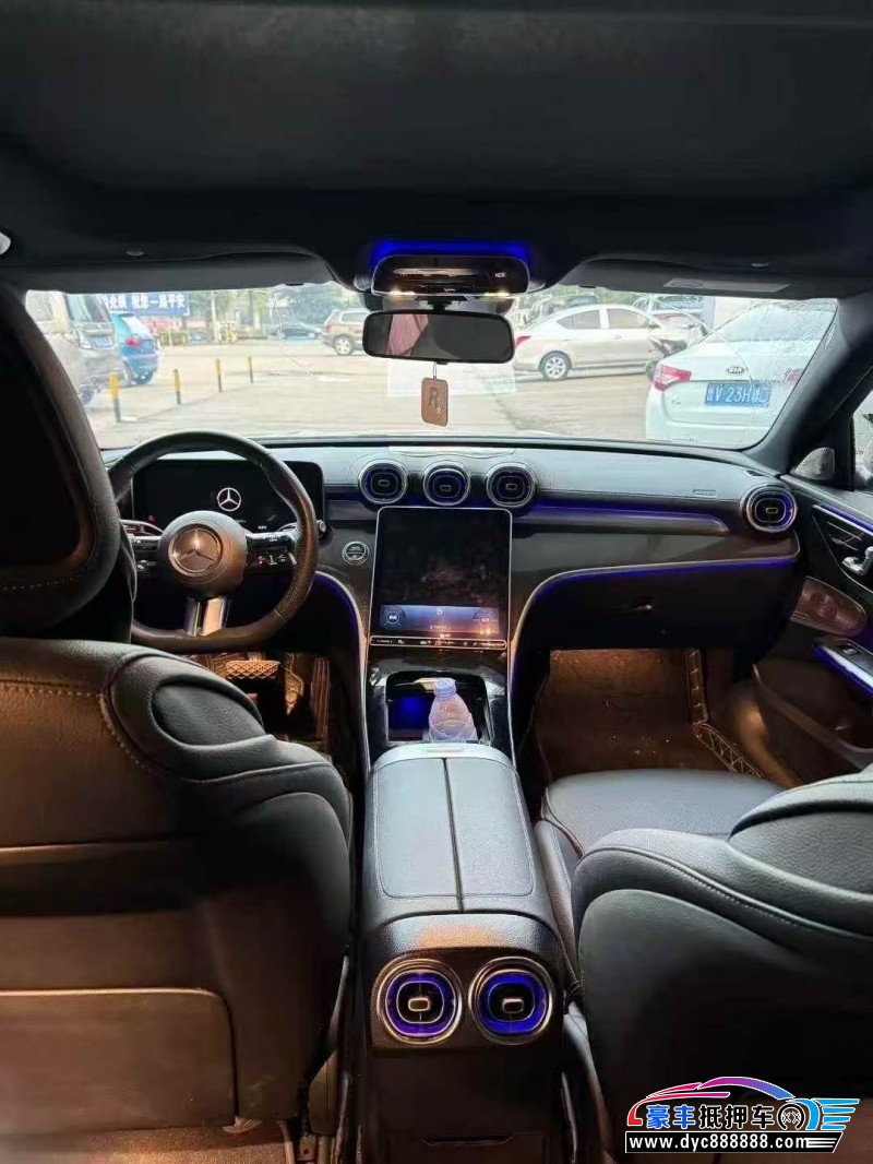 24年奔驰C轿车抵押车出售