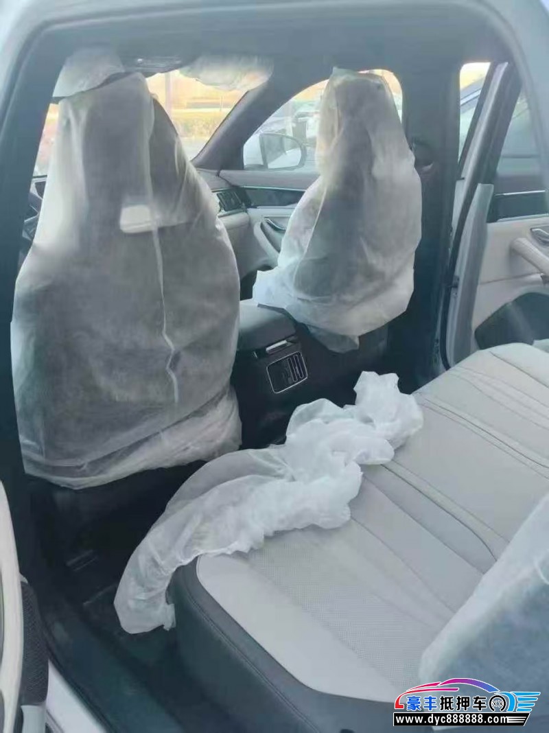 25年比亚迪宋轿车抵押车出售