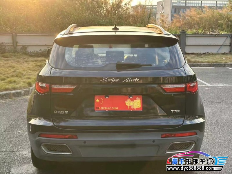 19年众泰T700轿车抵押车出售