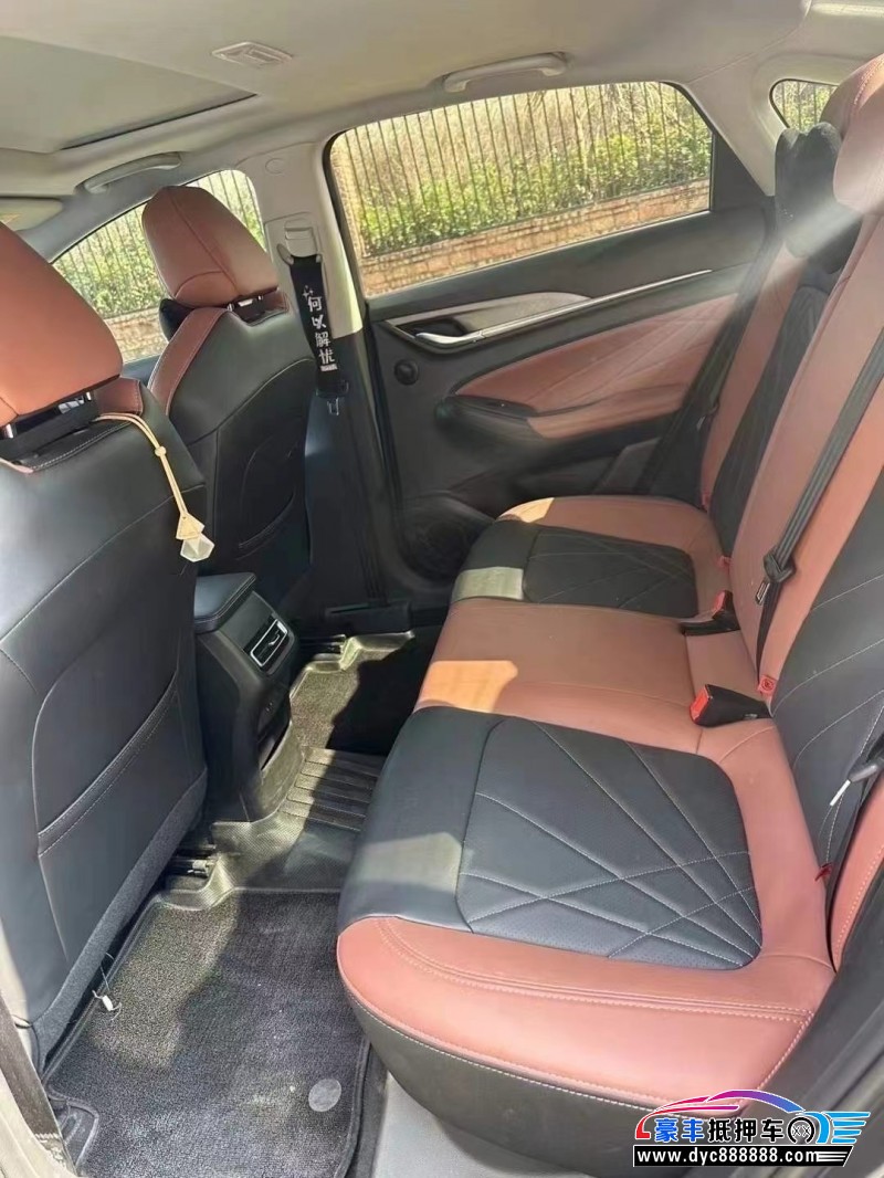 24年长安逸动轿车抵押车出售