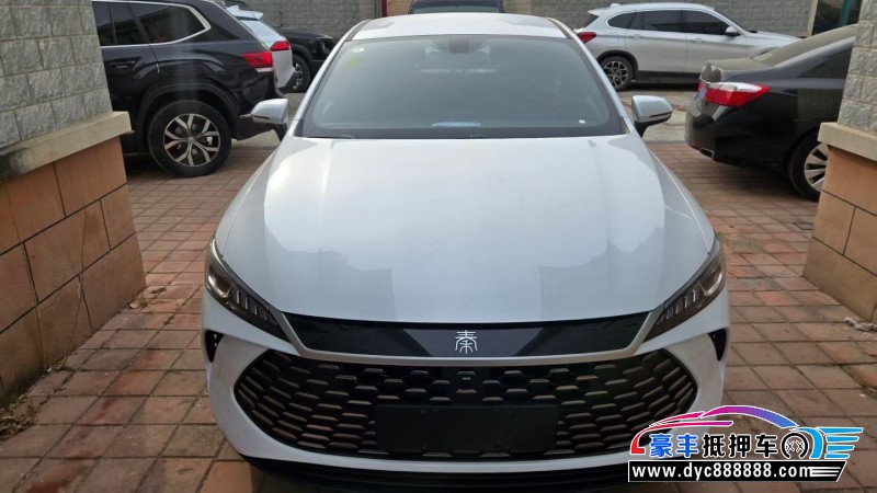 26年比亚迪秦轿车抵押车出售