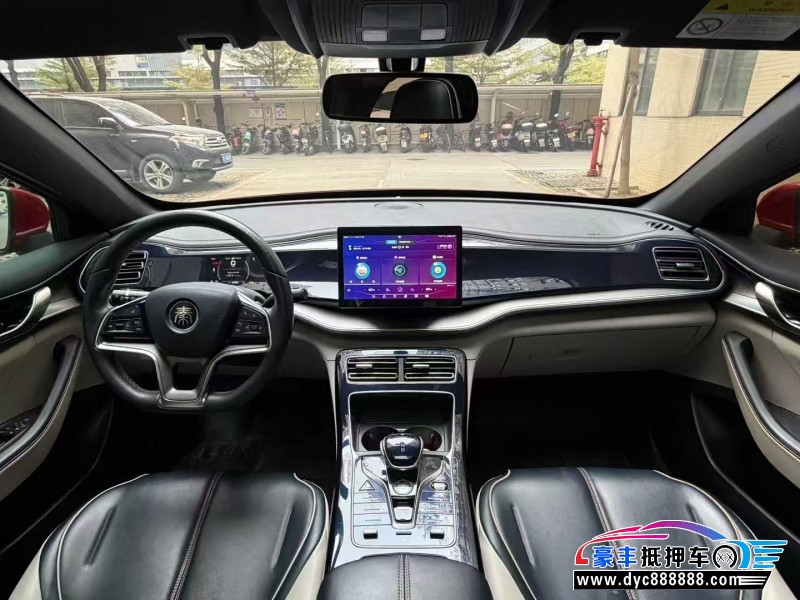 21年比亚迪秦轿车抵押车出售