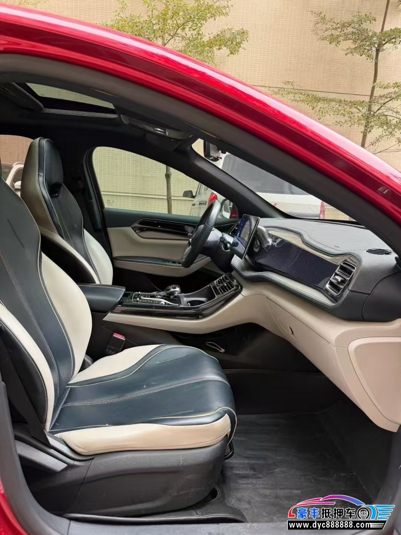 21年比亚迪秦轿车抵押车出售