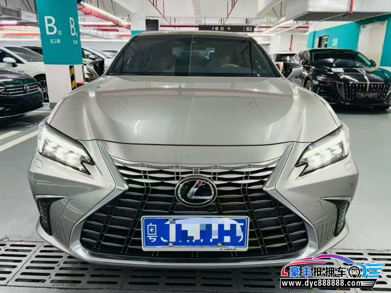 25年雷克萨斯ES轿车抵押车出售