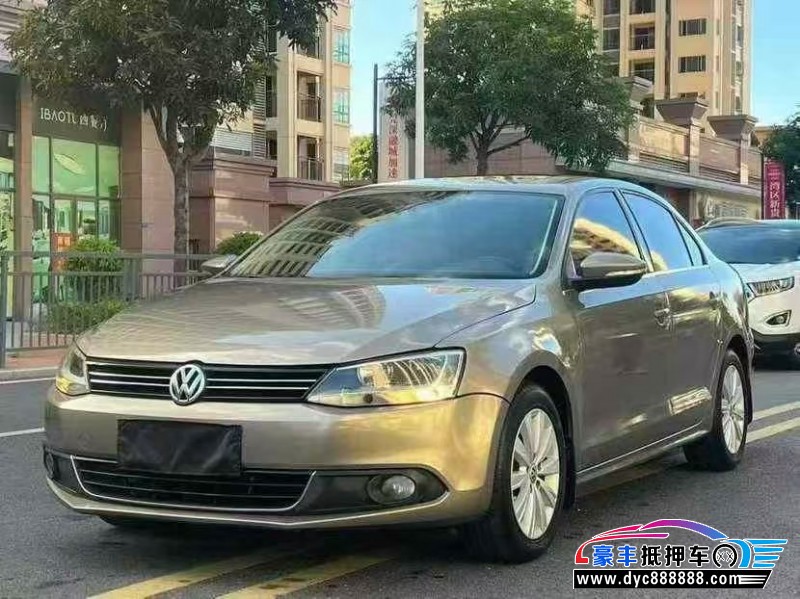 14年大众速腾轿车抵押车出售