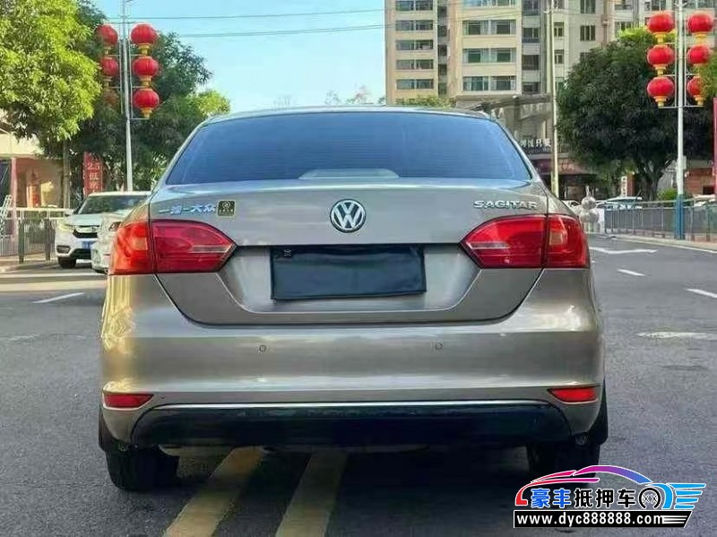 14年大众速腾轿车抵押车出售