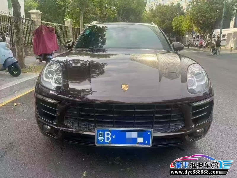 抵押车出售18年保时捷Macan迈凯轿车