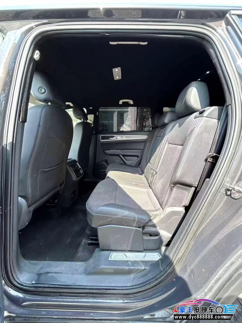 18年大众途昂轿车抵押车出售