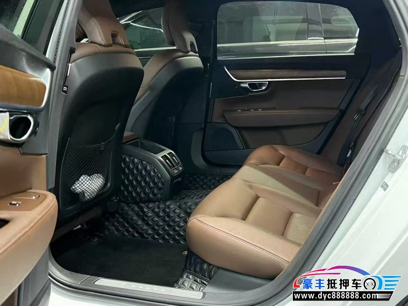21年沃尔沃S90轿车抵押车出售