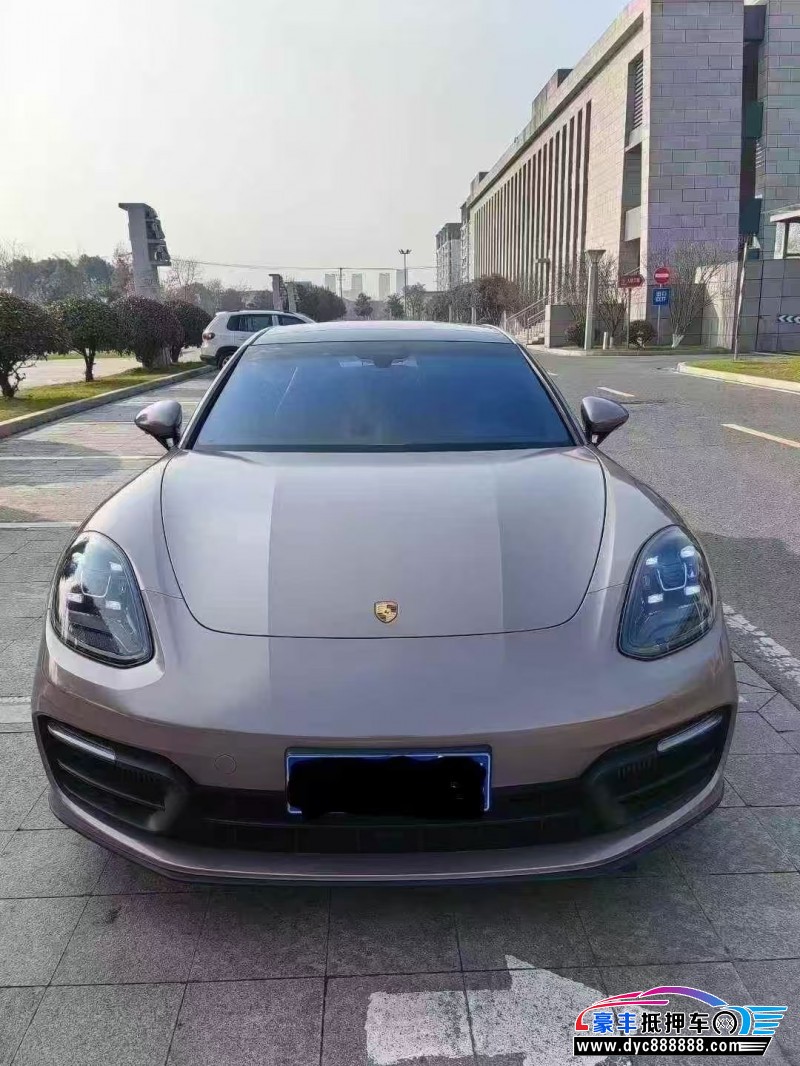 抵押车出售22年保时捷帕纳梅拉轿车