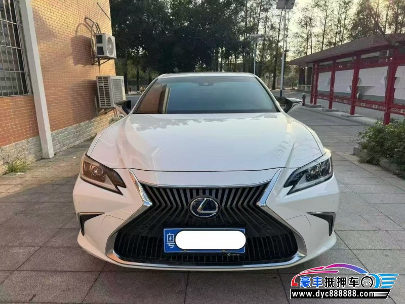 21年雷克萨斯ES轿车抵押车出售