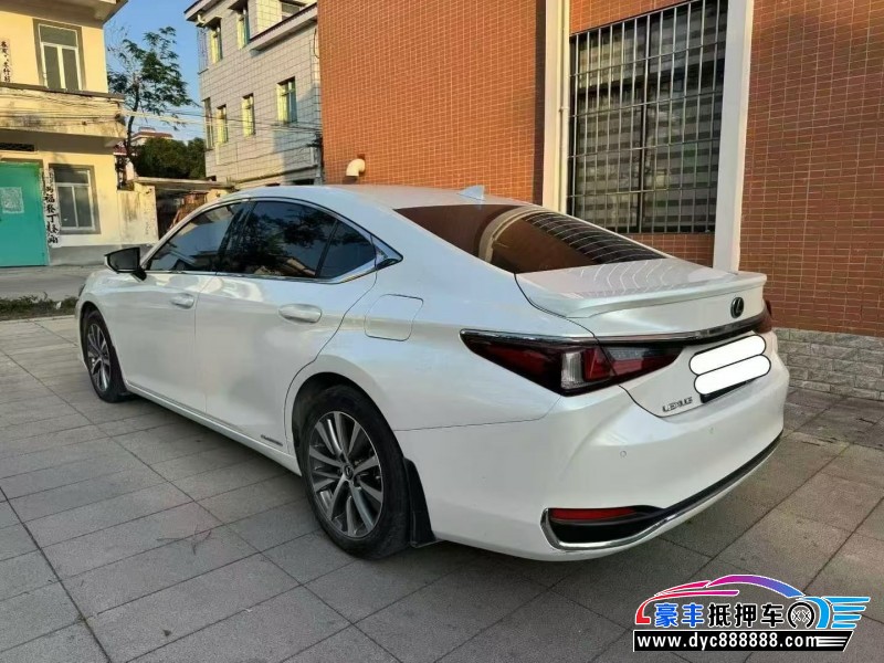 21年雷克萨斯ES轿车抵押车出售