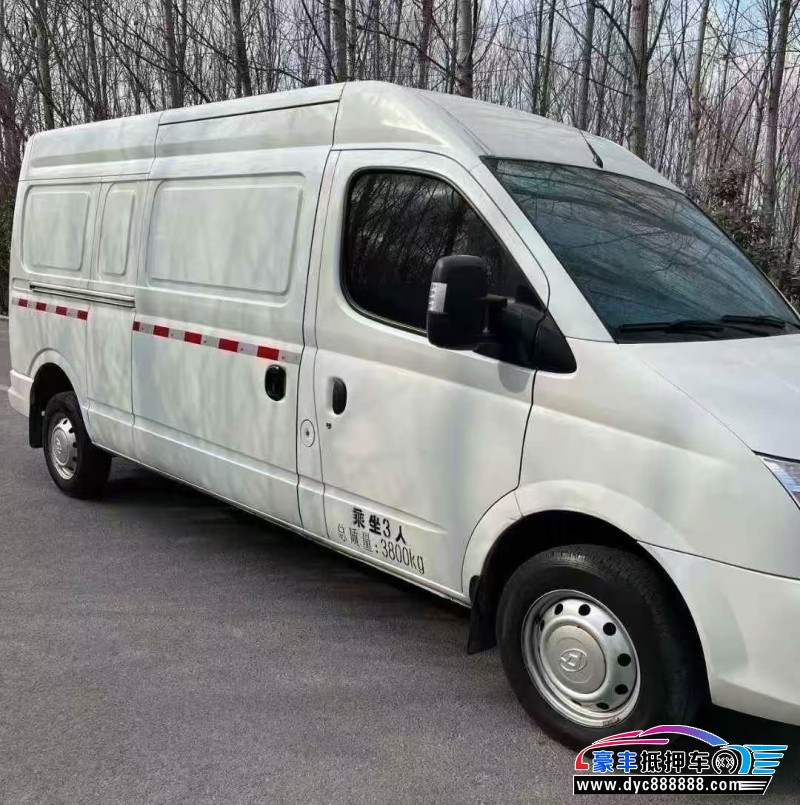 24年上汽大通V80轿车抵押车出售