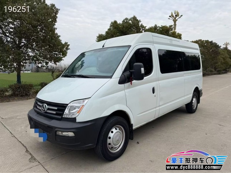 21年上汽大通V80轿车抵押车出售