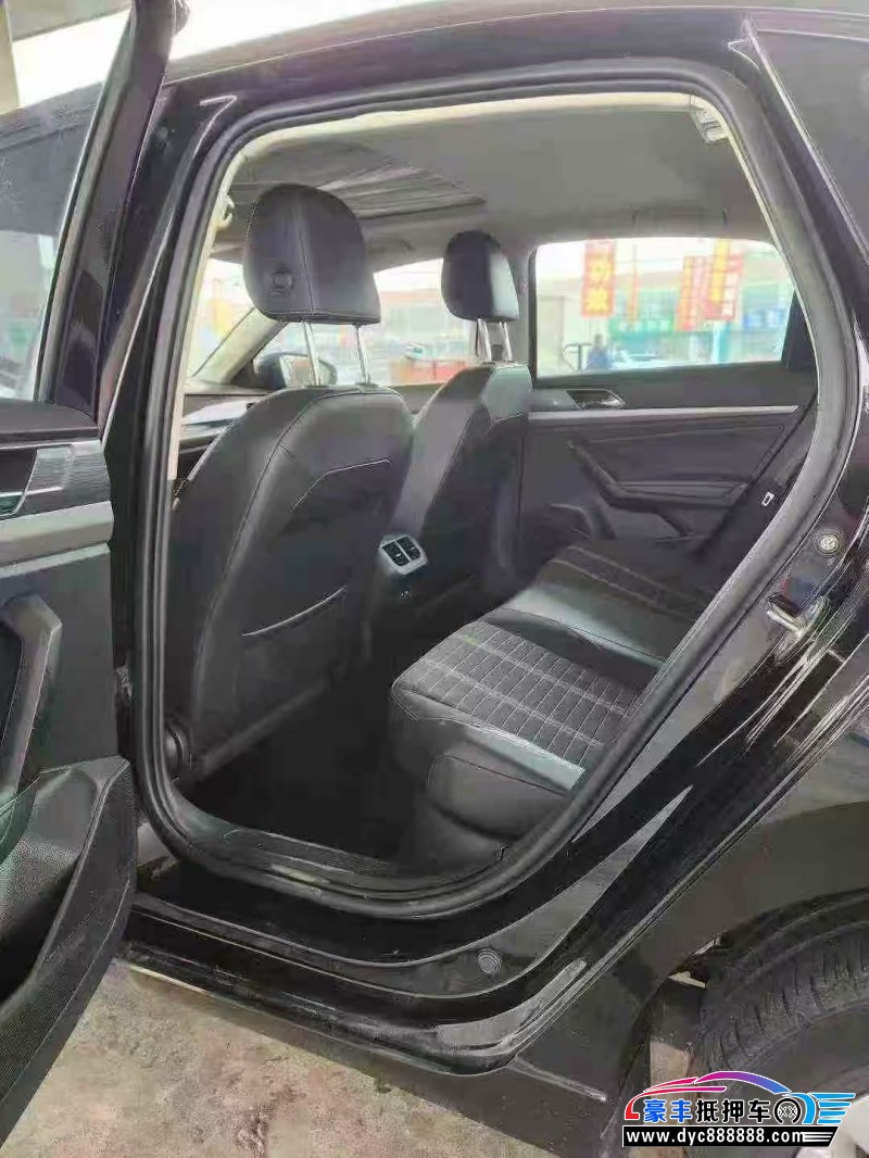 19年大众朗逸轿车抵押车出售