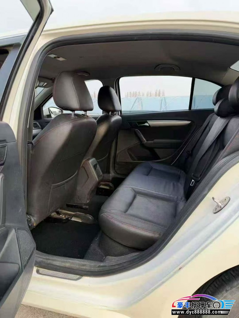 17年大众朗逸轿车抵押车出售