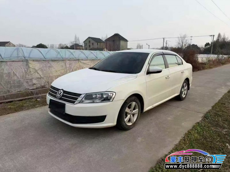 17年大众朗逸轿车抵押车出售