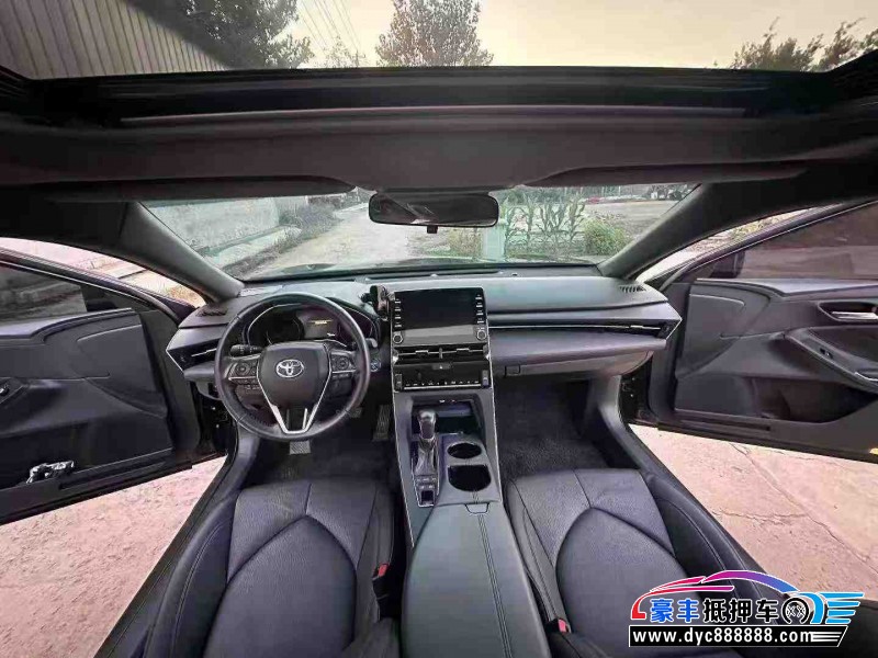 20年丰田亚洲龙轿车抵押车出售