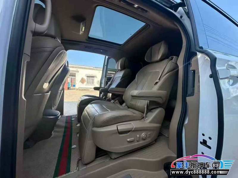 18年别克GL8轿车抵押车出售