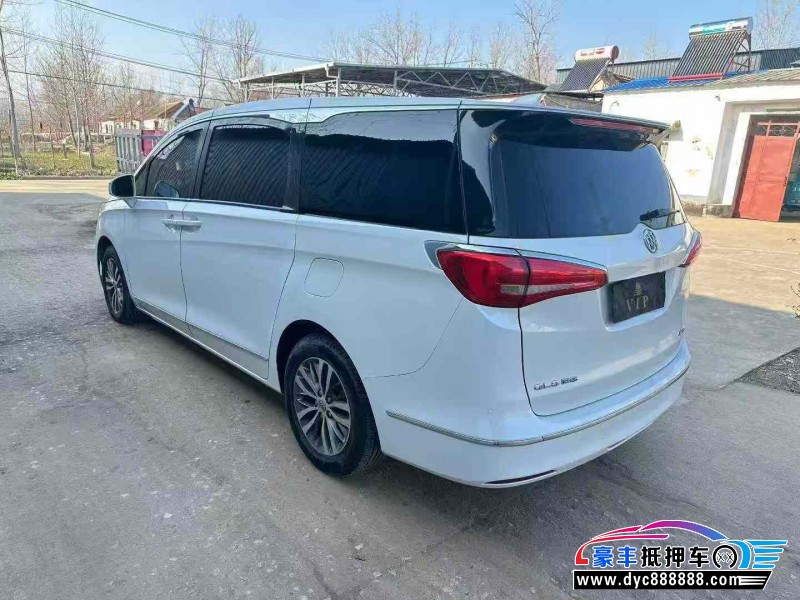 18年别克GL8轿车抵押车出售